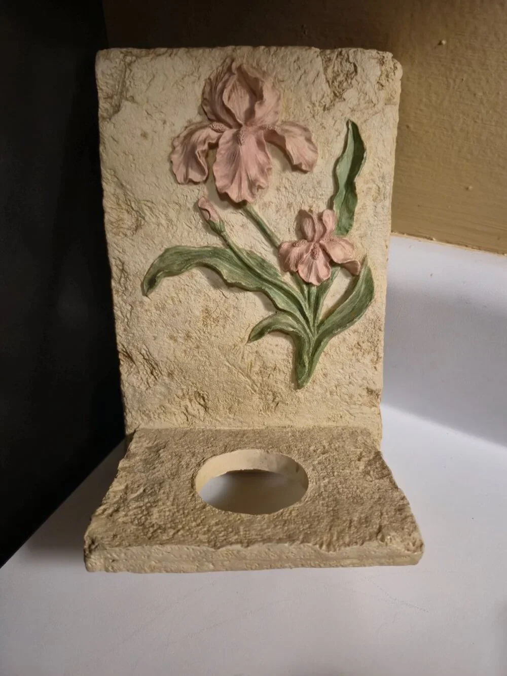 VINTAGE HEN-FEATHERS 3D RESIN/CERAMIC TULIP WALL PLAQUE (SET OF 2) 8.5
